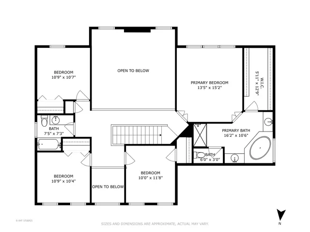 a picture of a book shelf