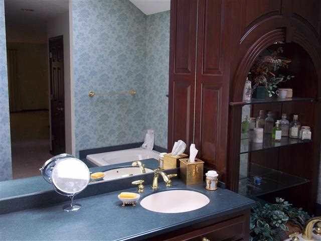 3573 Bridgetown Road Bristol, IN 46507 - Photo 10 of 28 Gallery Image 10
