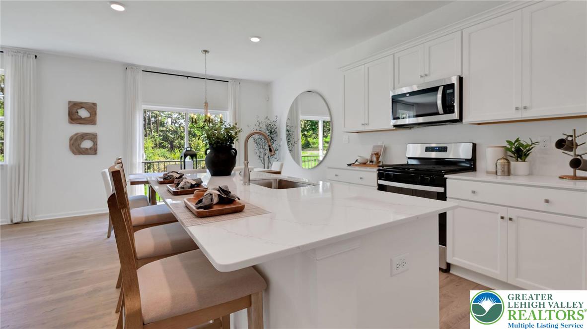 2153 Isabel Lane Allentown, PA 18103 - Photo 8 of 30