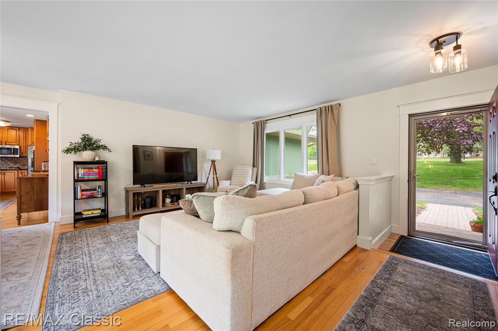 1467 West Avon Road Rochester Hills, MI 48309 - Photo 11 of 51