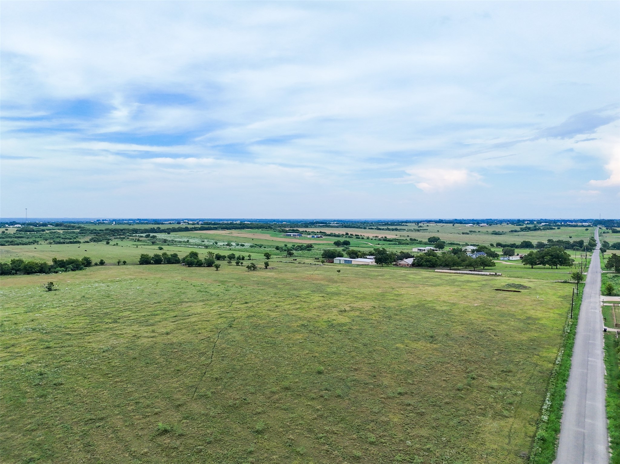 5211 Chadwick-Hogan Road Chappell Hill, TX 77426 - Photo 8 of 20 a view of an ocean