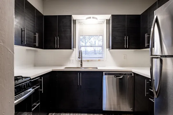 $899 | 5532 Eskridge Street, Unit 6, Houston, TX 77023