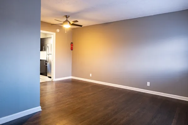 $899 | 5532 Eskridge Street, Unit 6, Houston, TX 77023