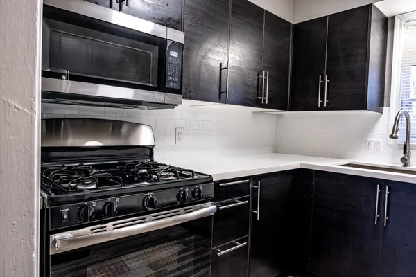 $899 | 5532 Eskridge Street, Unit 6, Houston, TX 77023