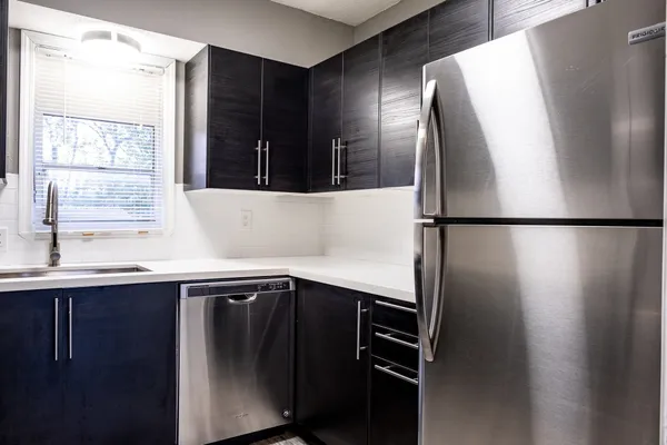 $899 | 5532 Eskridge Street, Unit 6, Houston, TX 77023