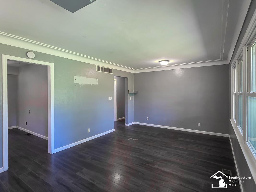 6772 Wells Road Petersburg, MI 49270 - Photo 5 of 26