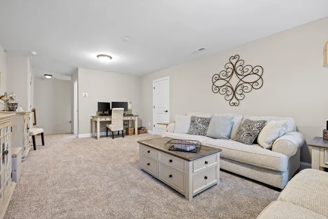 $599,999 | 2080 Rock Bass Way, Soddy Daisy, TN 37379