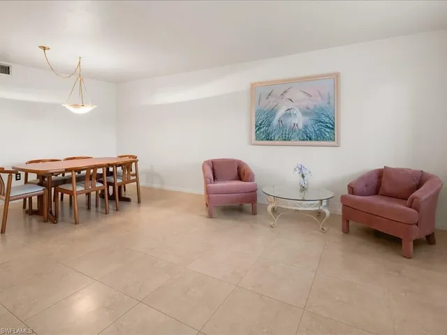 $339,900 | 460 Fox Haven Drive, Unit 1107, Naples, FL 34104