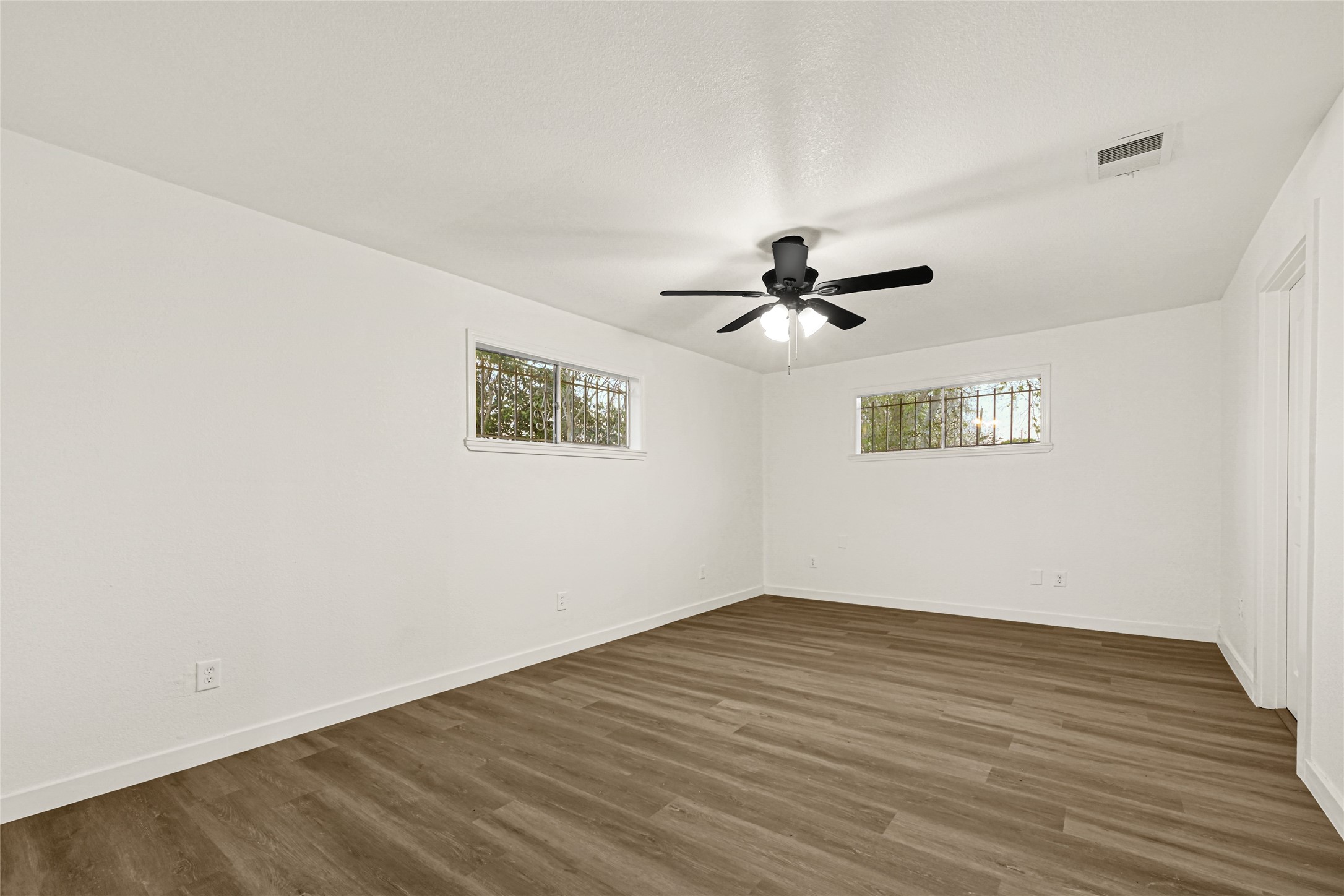 3013 Bloomfield Street Houston, TX 77051 - Photo 11 of 28