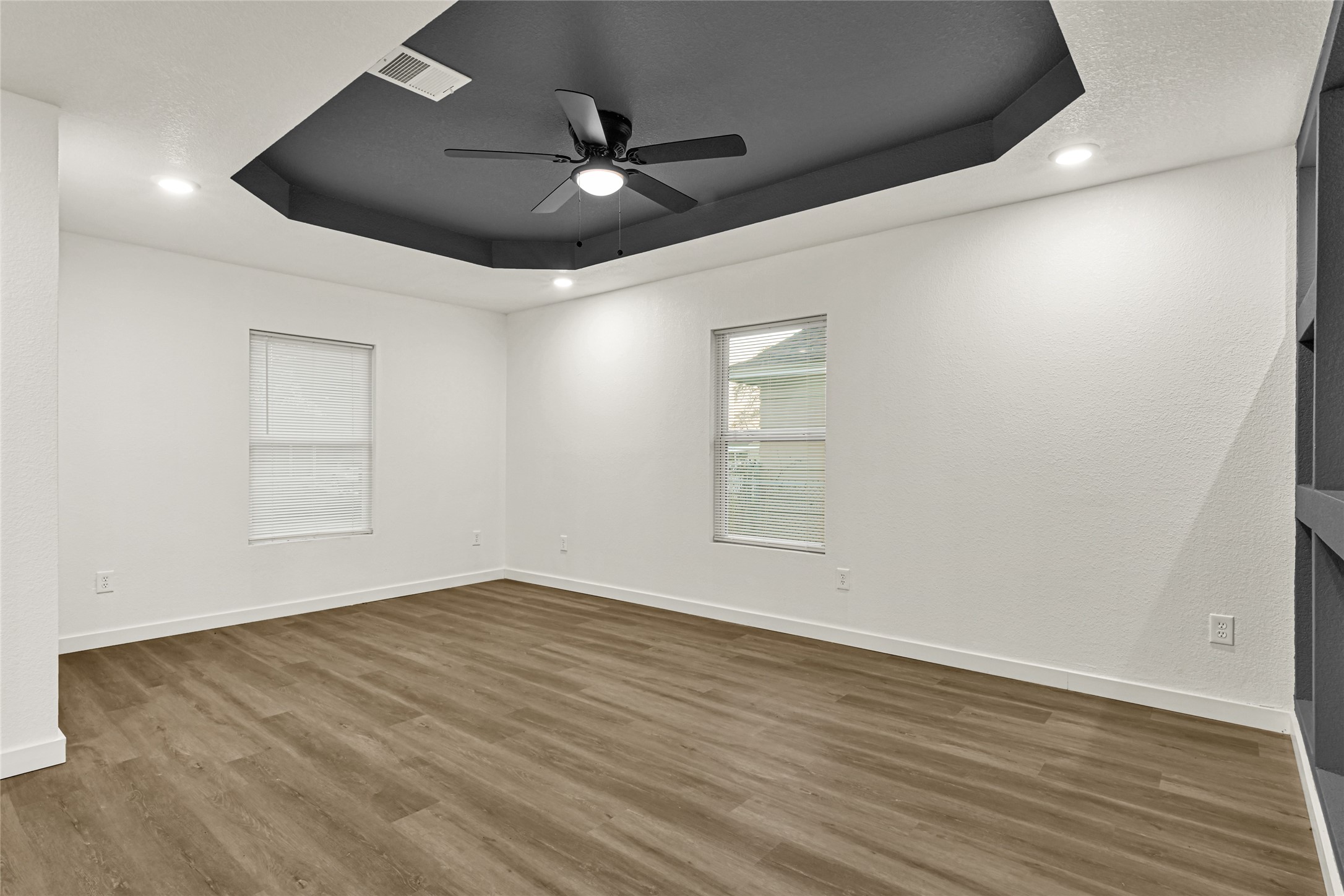 3013 Bloomfield Street Houston, TX 77051 - Photo 6 of 28