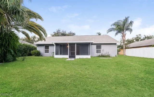 $1,800 | 3919 Southeast 2nd Place, Cape Coral, FL 33904