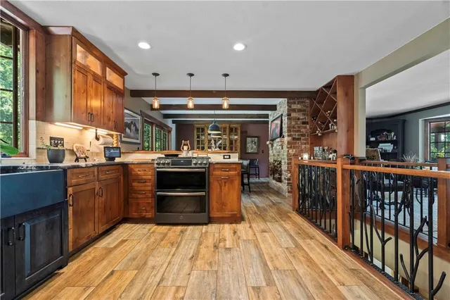 $950,000 | 39410 West 151st Street, Eudora, KS 66025