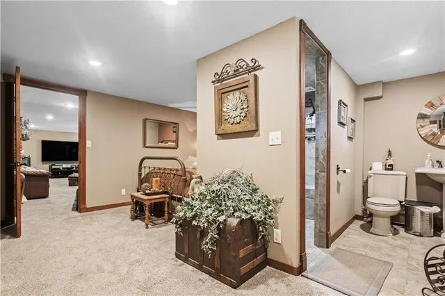 $950,000 | 39410 West 151st Street, Eudora, KS 66025