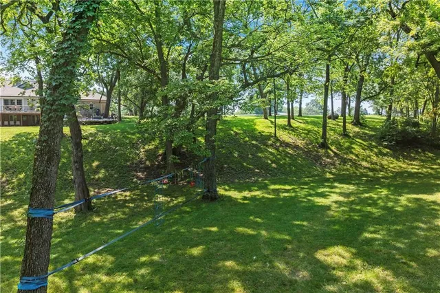 $950,000 | 39410 West 151st Street, Eudora, KS 66025