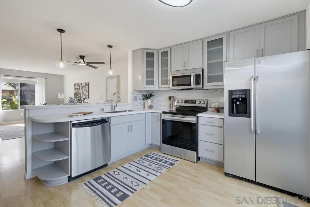 439 Verde Ridge Court Spring Valley, CA 91977 - Photo 8 of 23 Gallery Image 8