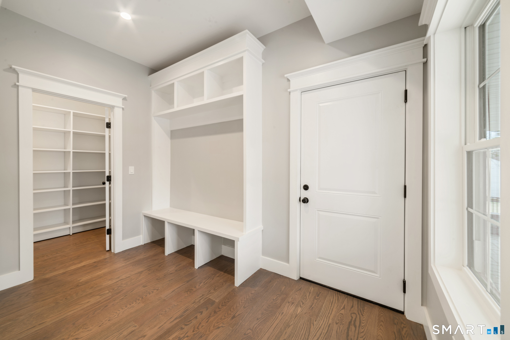 104 Eastfield Road Waterbury, CT 06708 - Photo 4 of 39