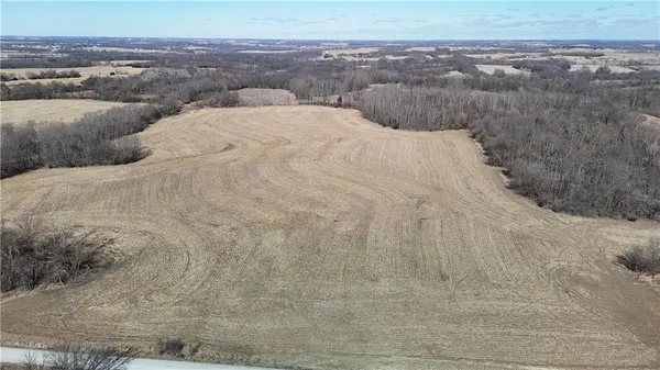 $440,000 | Southeast Frank Ross Road, Maysville, MO 64469