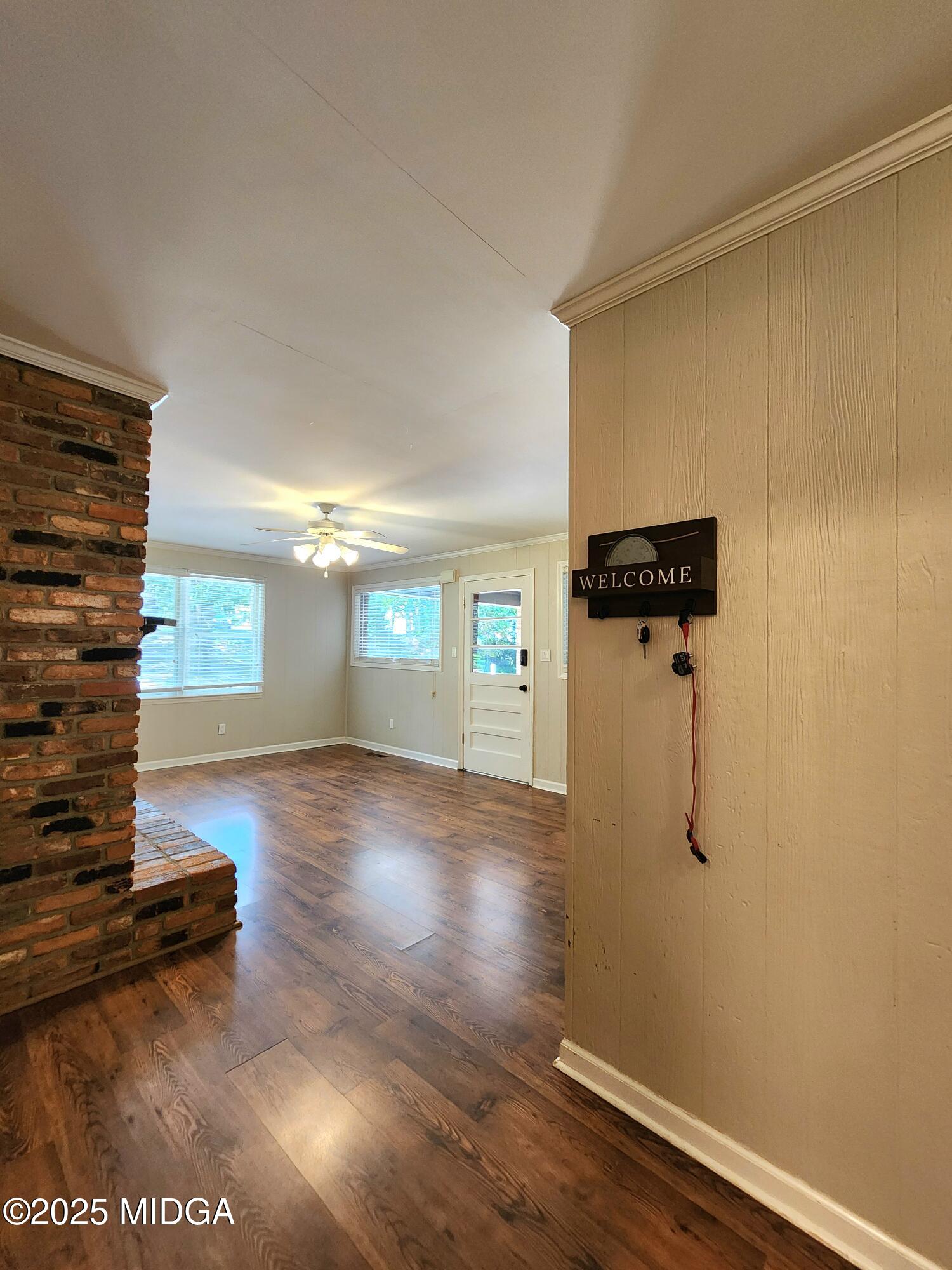 807 Wera Place Macon, GA 31210 - Photo 22 of 42 a view of a livingroom with wooden floor