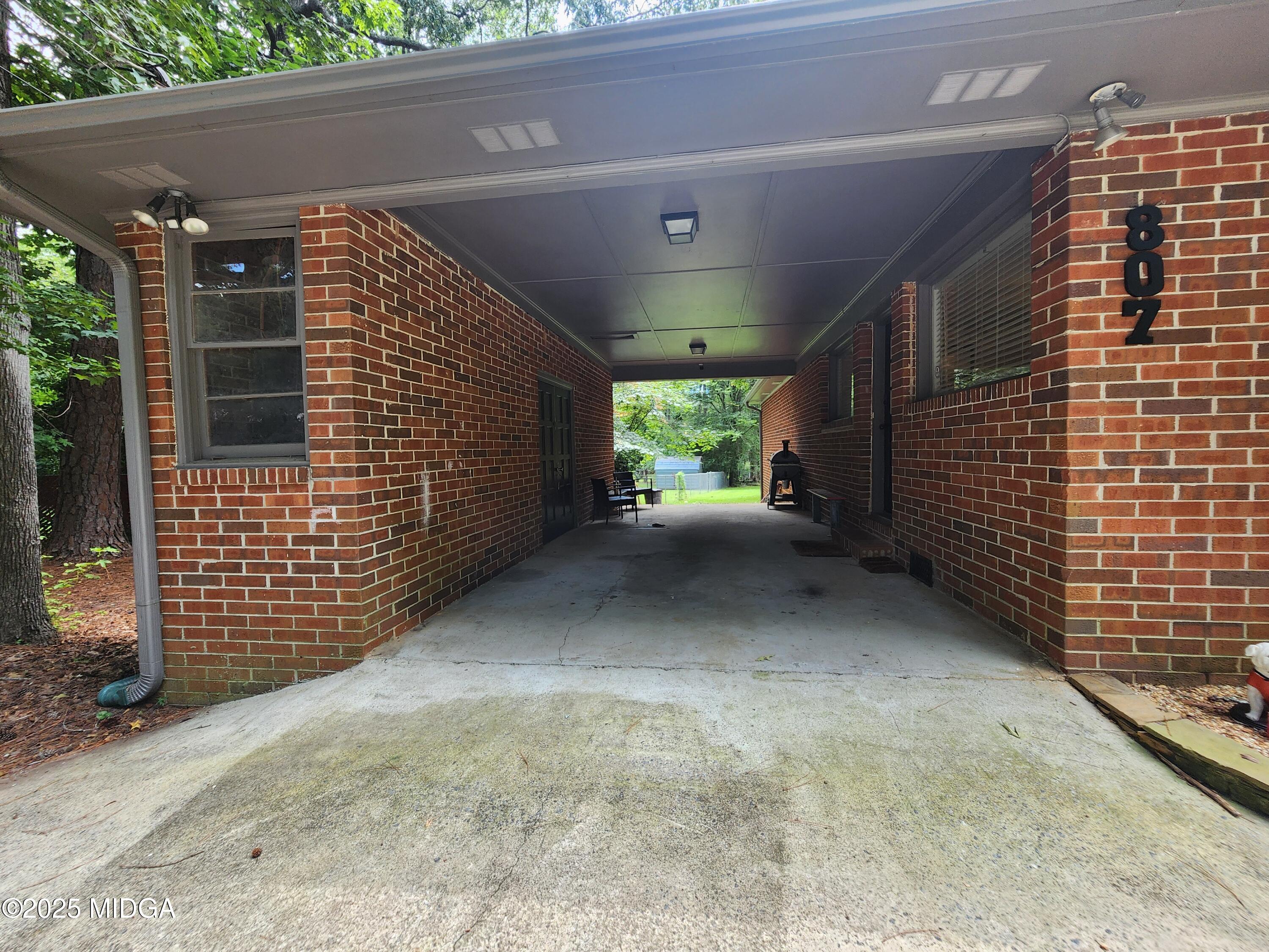 807 Wera Place Macon, GA 31210 - Photo 32 of 42 a view of outdoor space and front view of a building