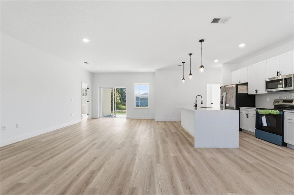 4572 Southwest 149th Street Ocala, FL 34473 - Photo 9 of 34