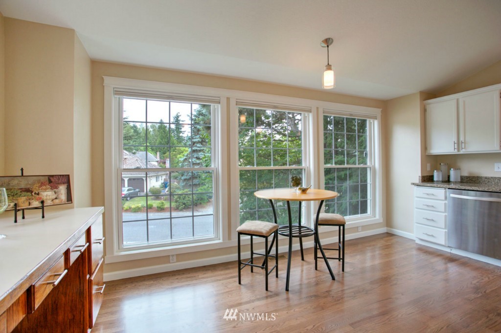 18433 135th Place Southeast Renton, WA 98058 - Photo 11 of 24 Gallery Image 11