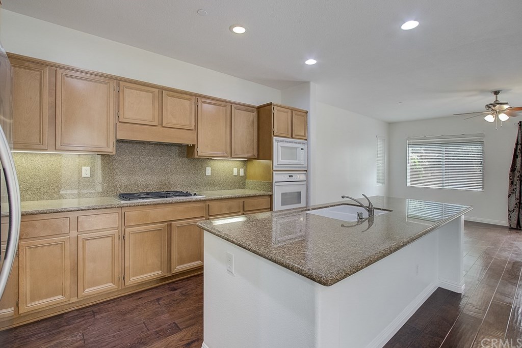 26 Sandstone Way Azusa, CA 91702 - Photo 13 of 49