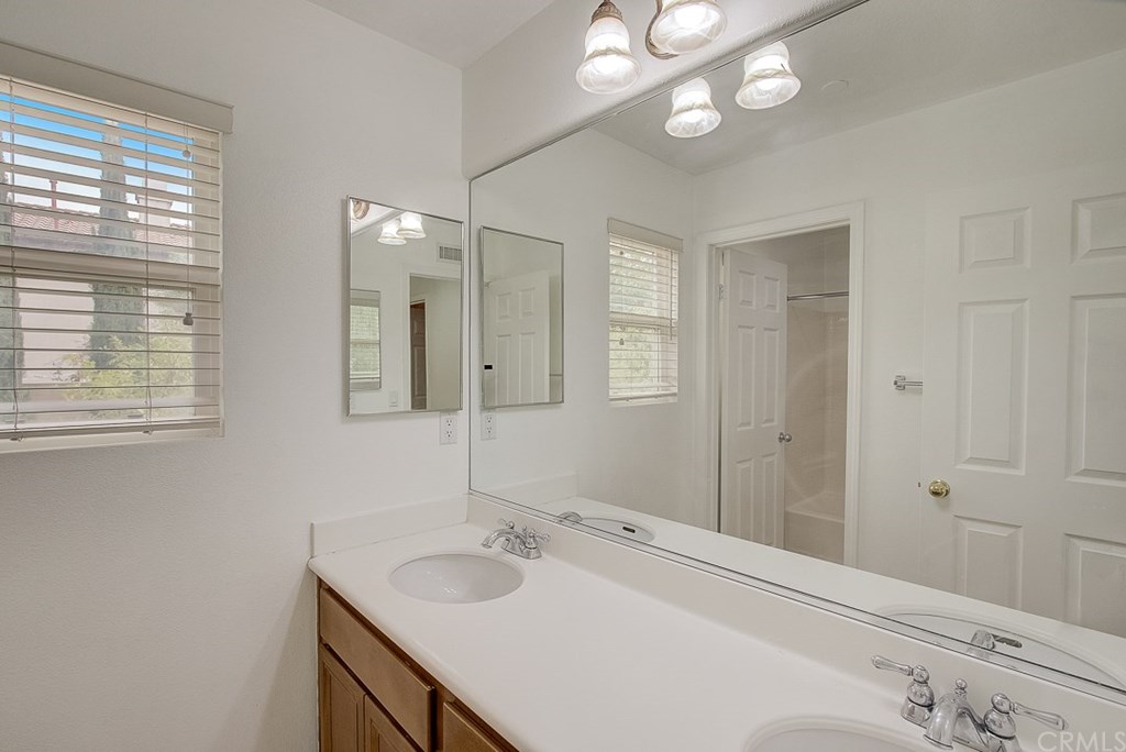 26 Sandstone Way Azusa, CA 91702 - Photo 37 of 49