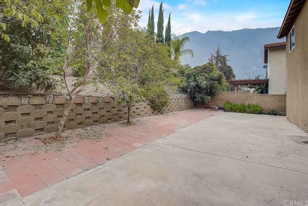 26 Sandstone Way Azusa, CA 91702 - Photo 40 of 49