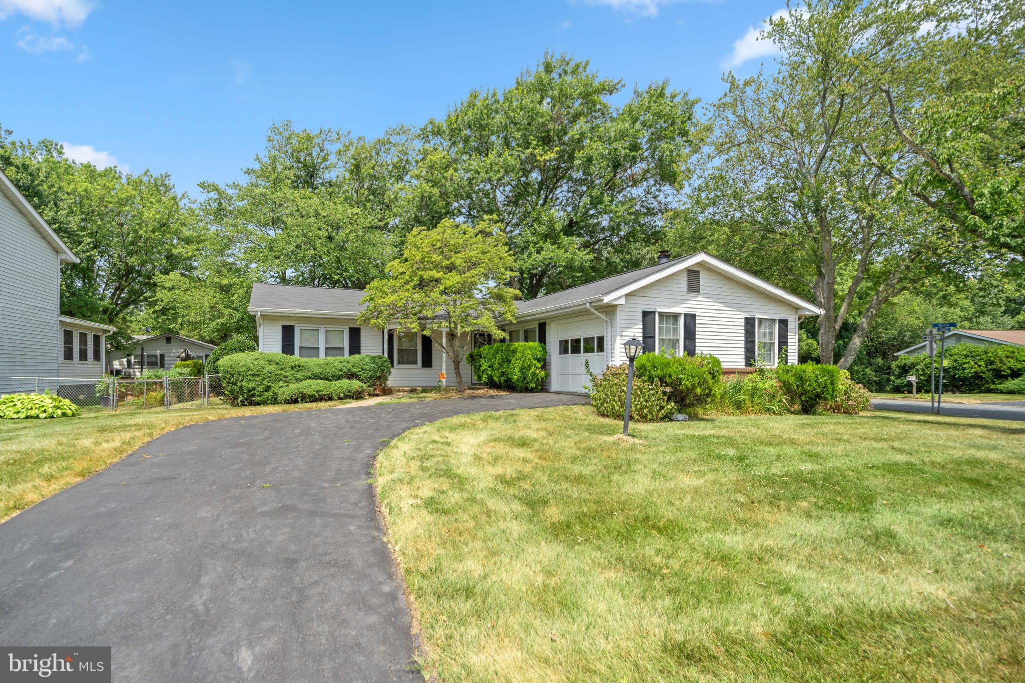 201 South Kennedy Road Sterling, VA 20164 - Photo 1 of 31 Gallery Image 1