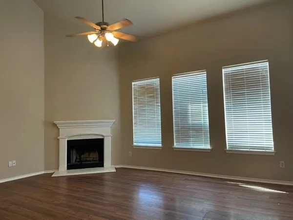 $2,275 | 109 Wimberley Street, Hutto, TX 78634