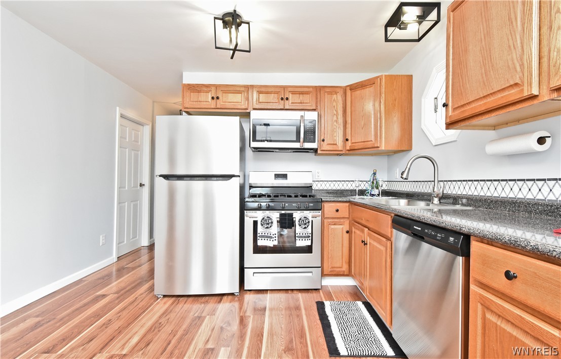 10843 Erie Road Brant, NY 14081 - Photo 12 of 39