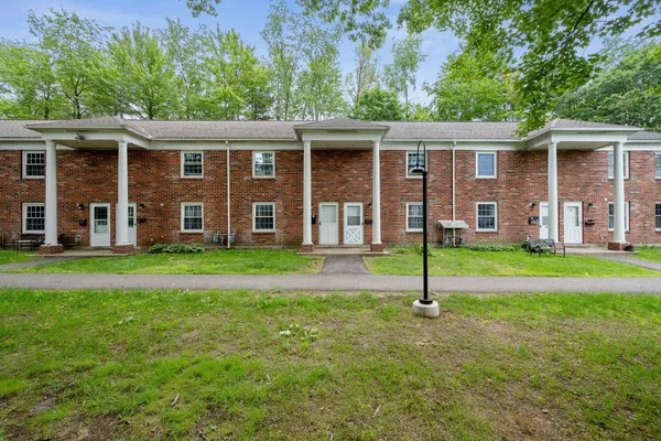 $265,000 | 425 Dorset Street, Unit 19, South Burlington, VT 05403