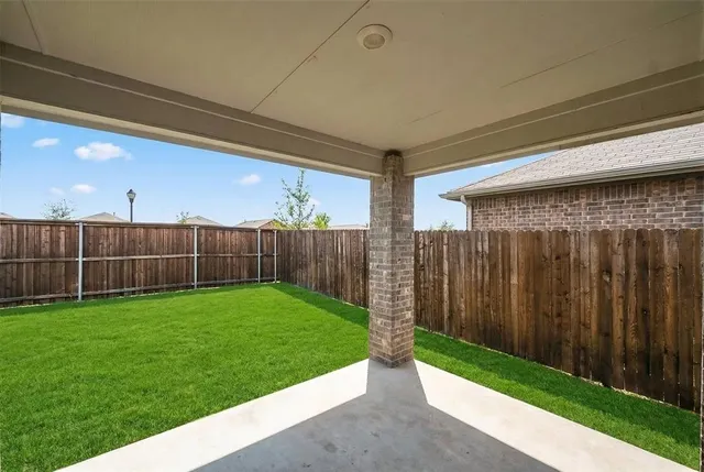 $2,300 | 2127 Ocelot Street, Crandall, TX 75114