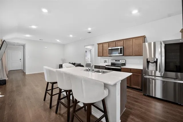 $2,300 | 2127 Ocelot Street, Crandall, TX 75114