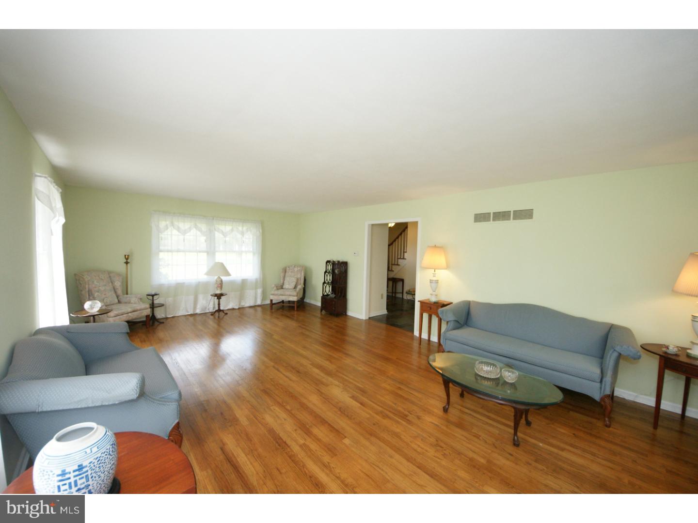 198 Cold Soil Road Princeton, NJ 08540 - Photo 4 of 25