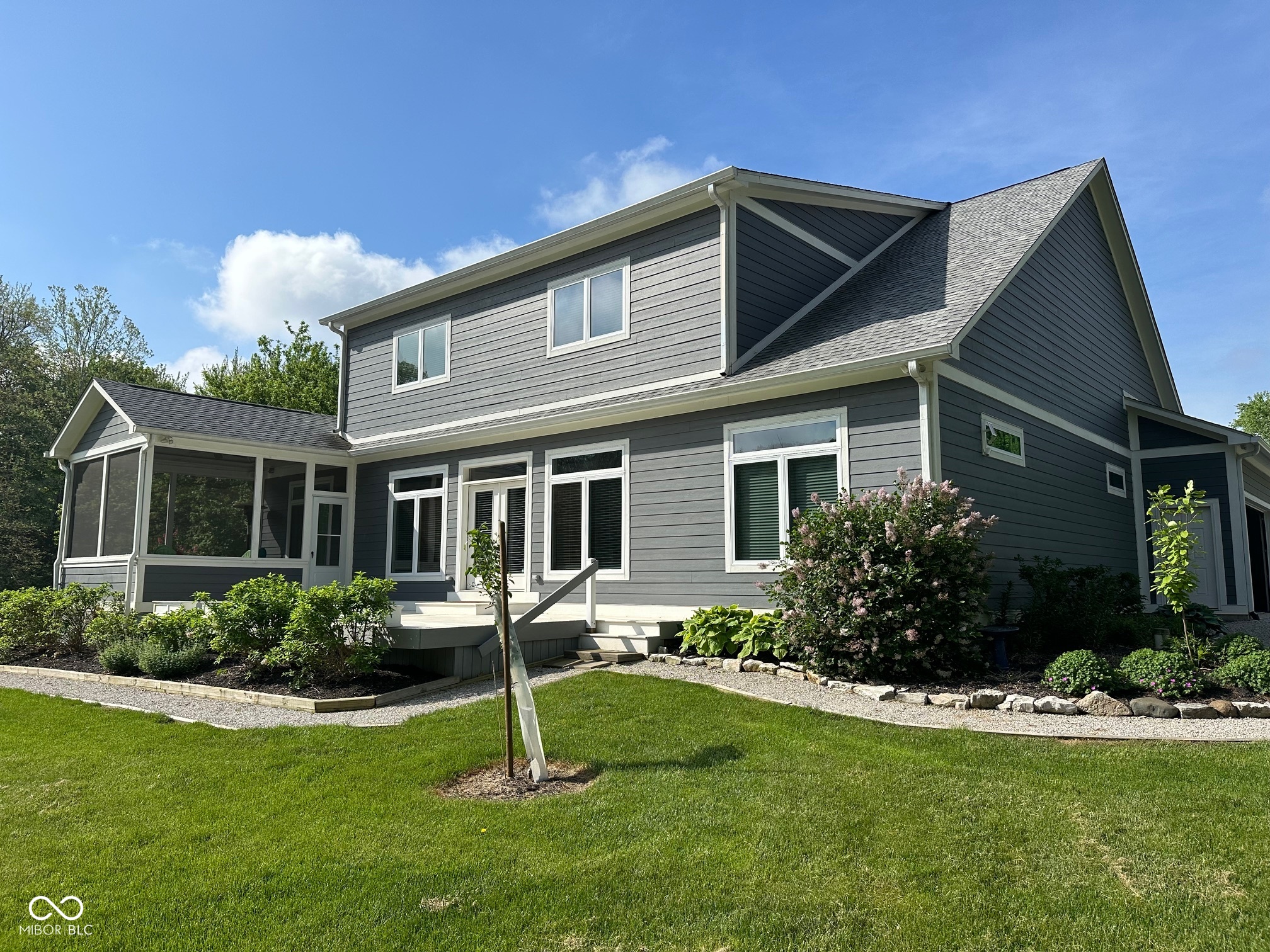 260 Lincoln Hl Dr  