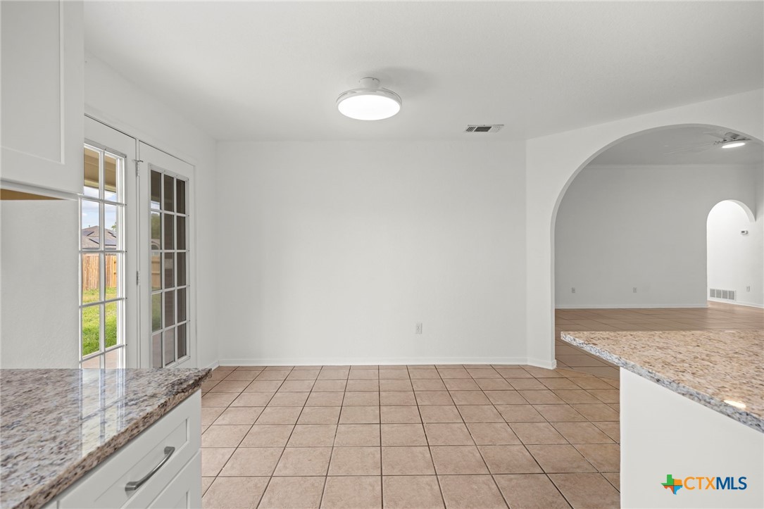 4201 Jim Avenue Killeen, TX 76549 - Photo 19 of 39 Eat in Kitchen