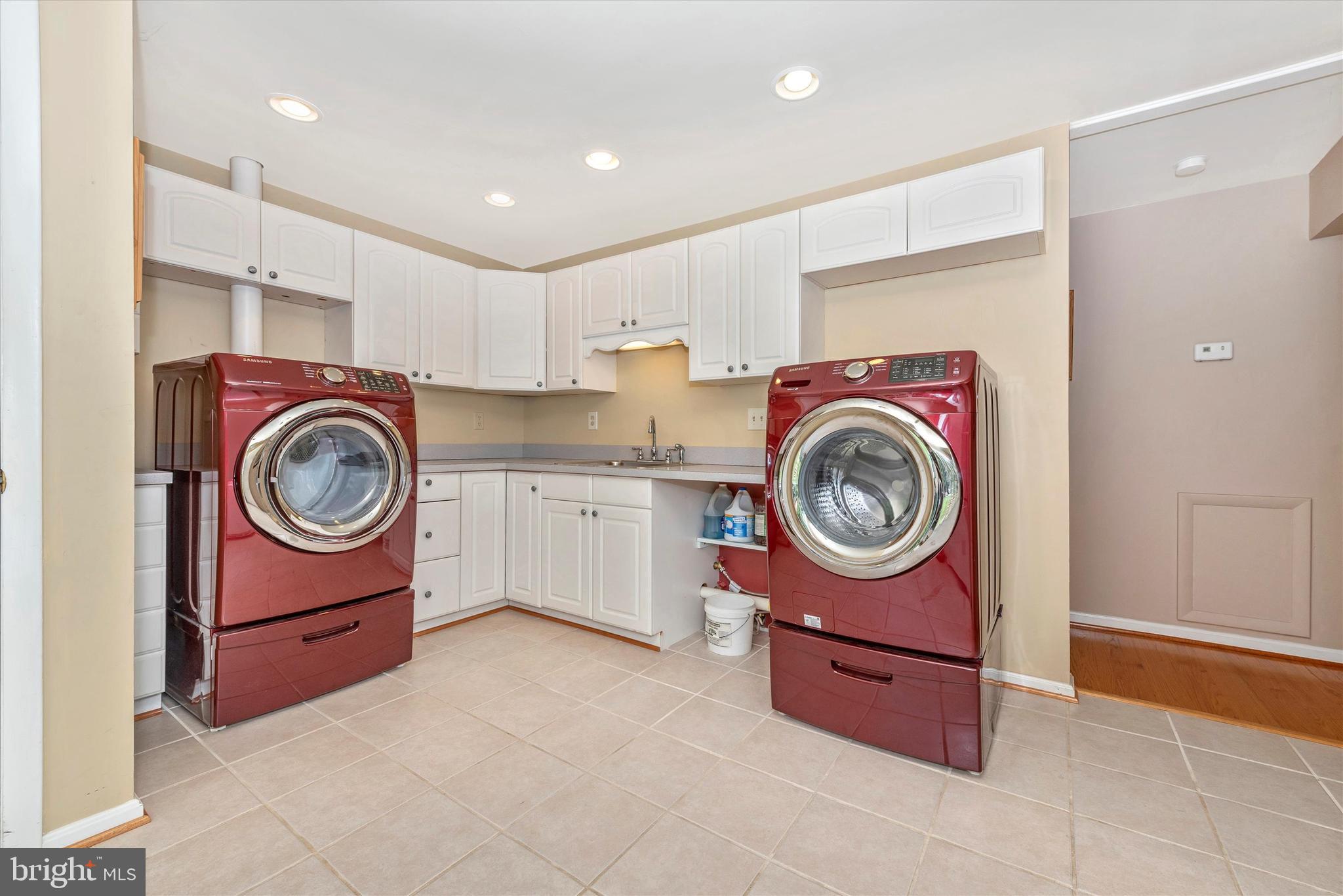 6313 Ford Road Frederick, MD 21702 - Photo 22 of 53 Laundry Room/Mudroom