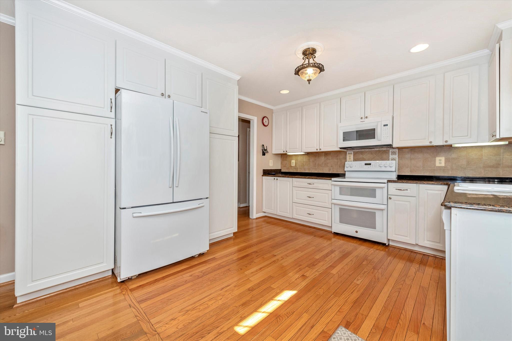 6313 Ford Road Frederick, MD 21702 - Photo 9 of 53 Kitchen
