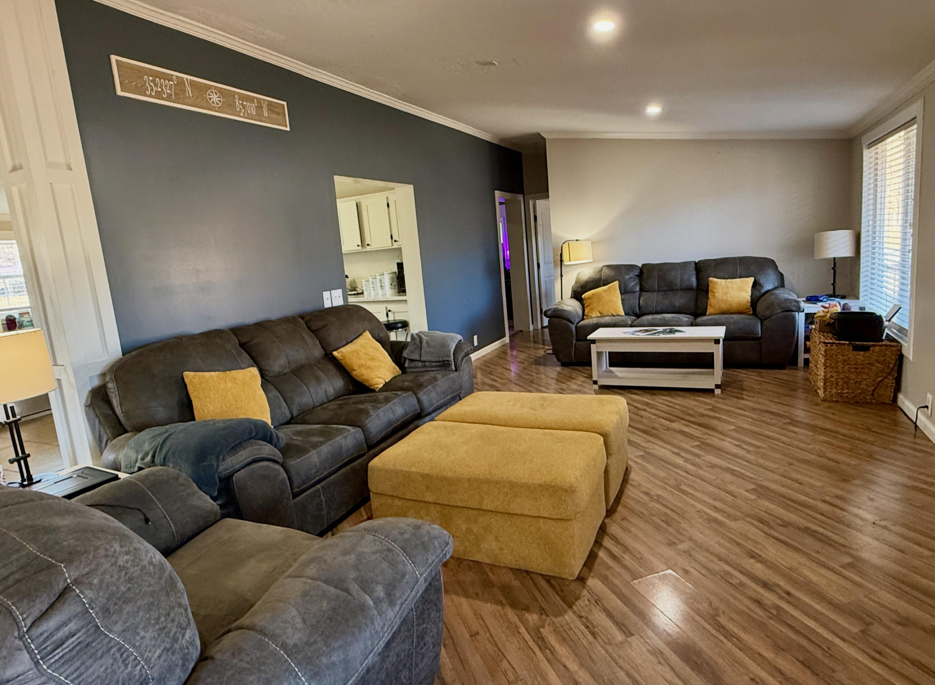 2252 Gizzard Creek Road Sequatchie, TN 37374 - Photo 6 of 31 Living Room