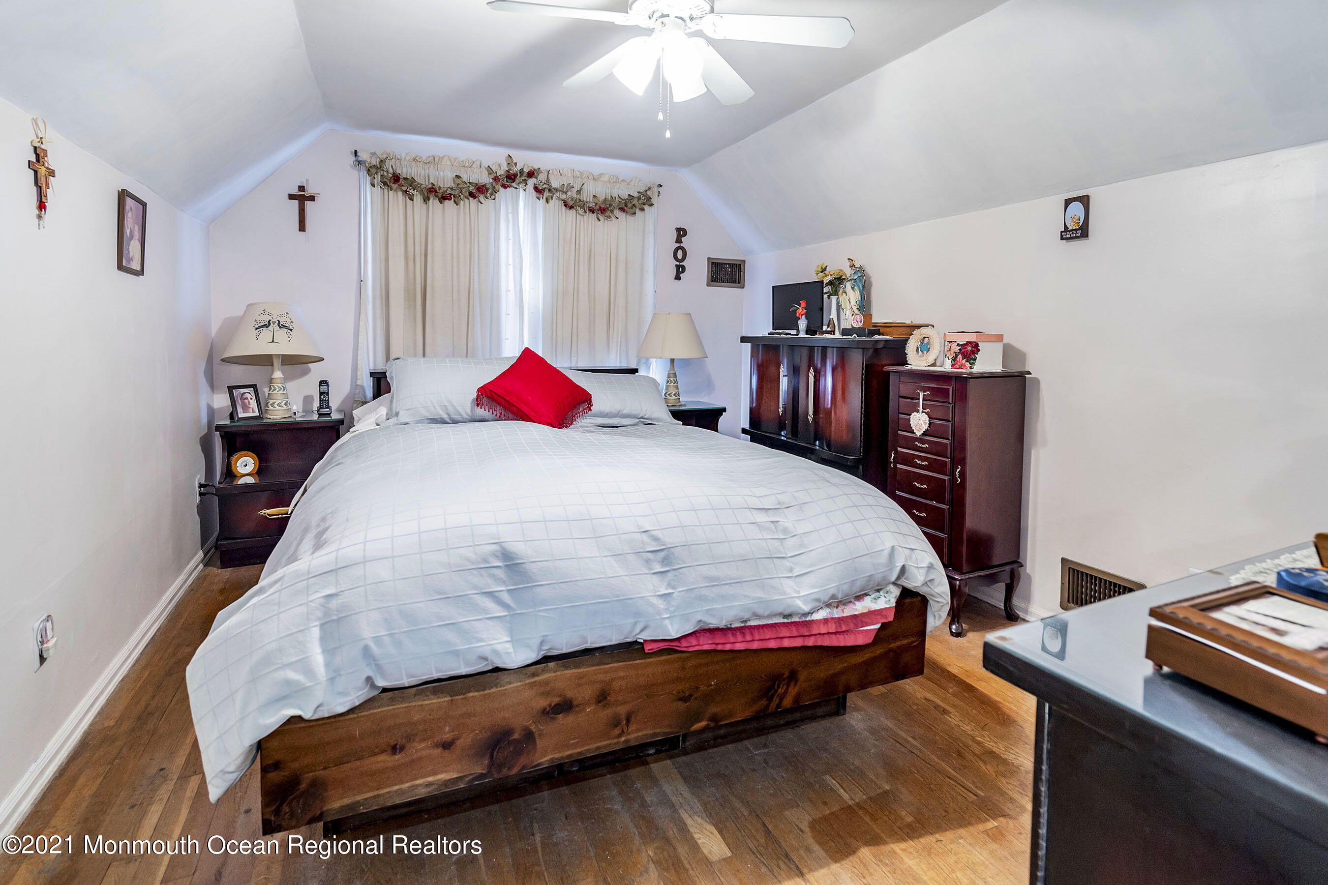 61 Brockton Road Hamilton, NJ 08619 - Photo 20 of 25 Bedroom2