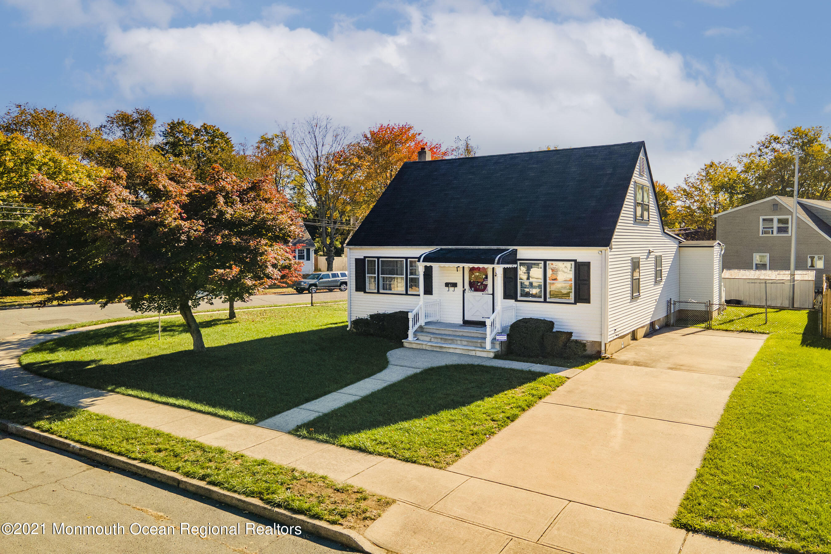 61 Brockton Road Hamilton, NJ 08619 - Photo 5 of 25 FrontRightAerial1