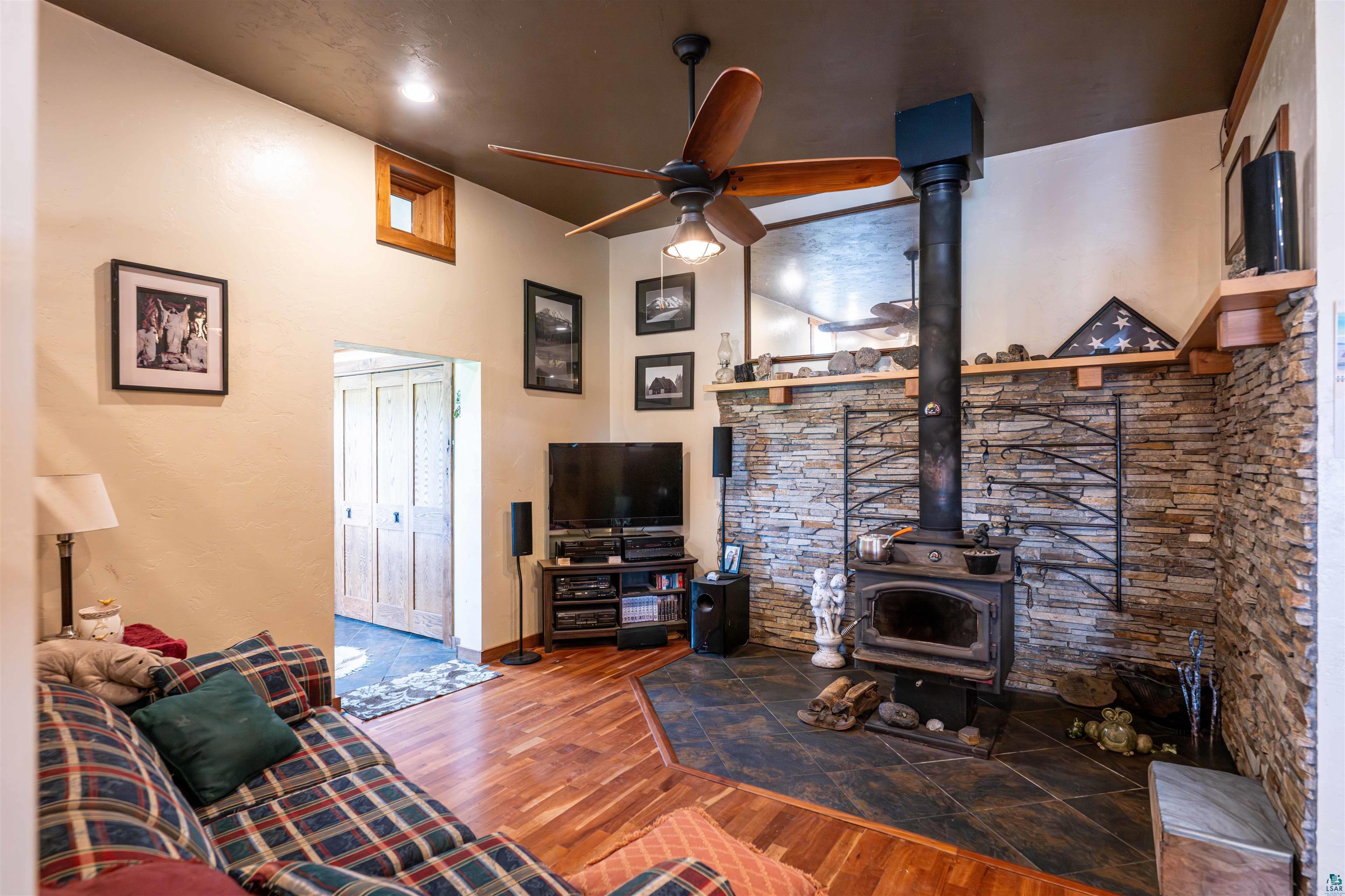 30085 Kelly Road Ashland, WI 54806 - Photo 8 of 41