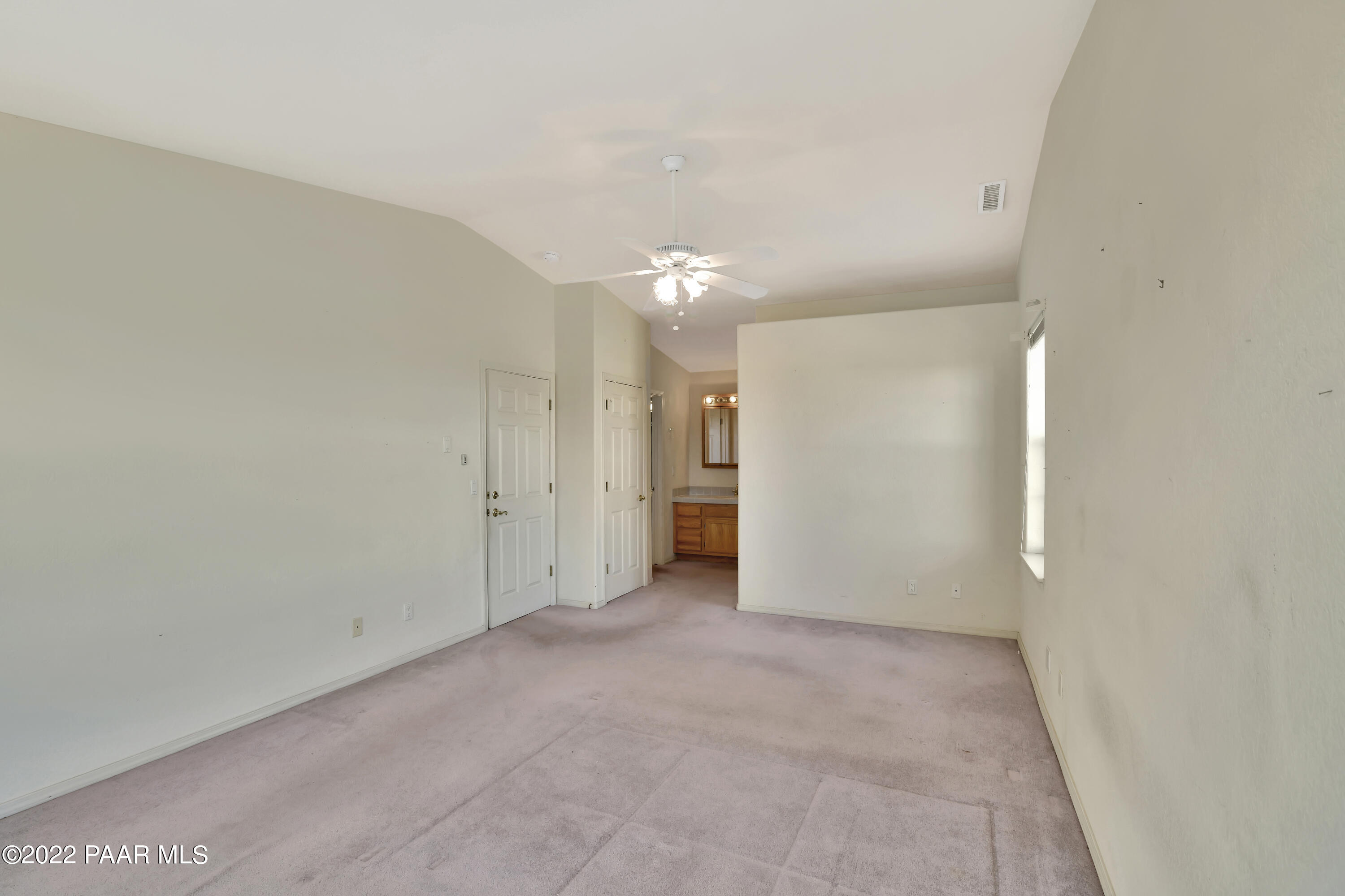 1582 Eagle Ridge Road Prescott, AZ 86301 - Photo 16 of 43 Master bedroom