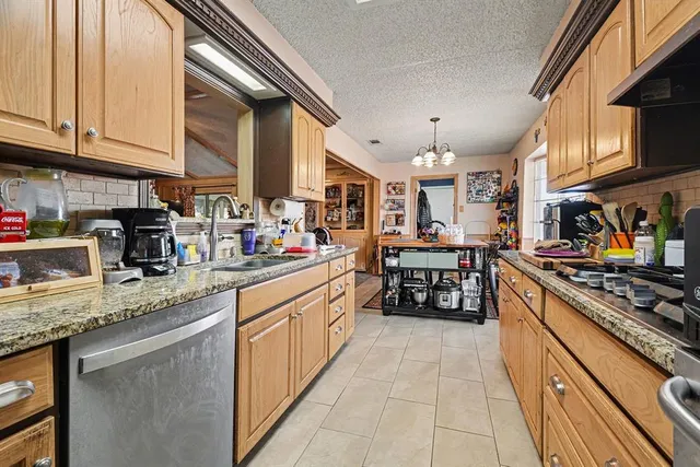 $335,000 | 1319 Meadowcrest Drive, Mesquite, TX 75149