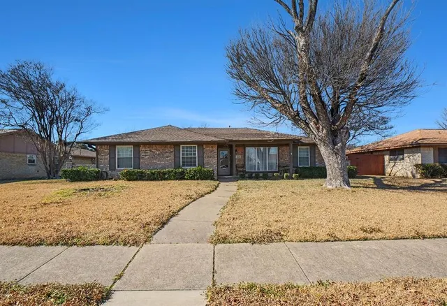 $335,000 | 1319 Meadowcrest Drive, Mesquite, TX 75149