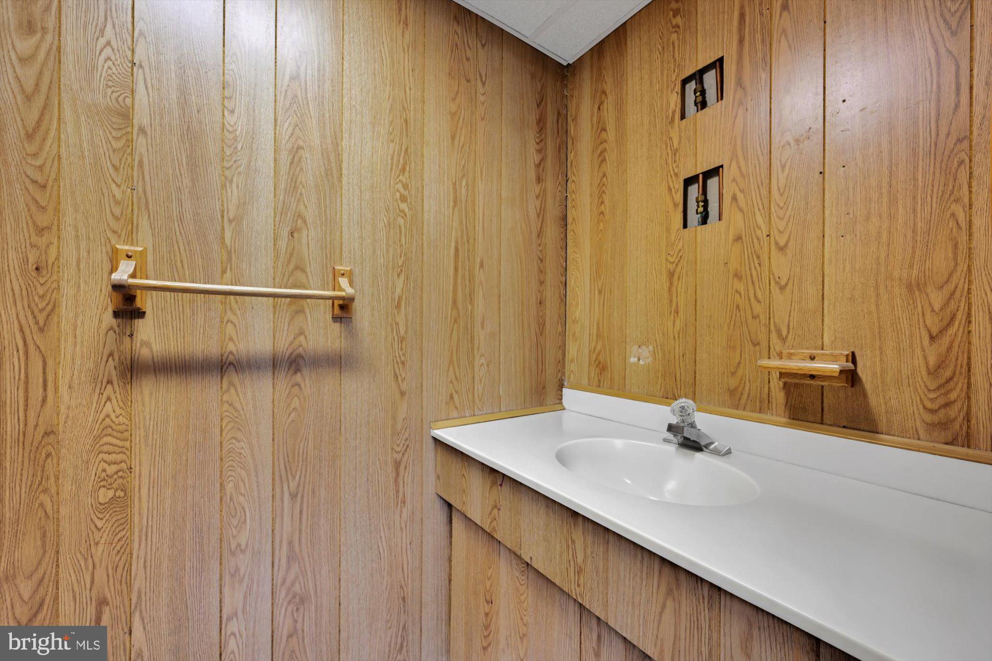 180 Haines Road York, PA 17402 - Photo 23 of 36 half bath