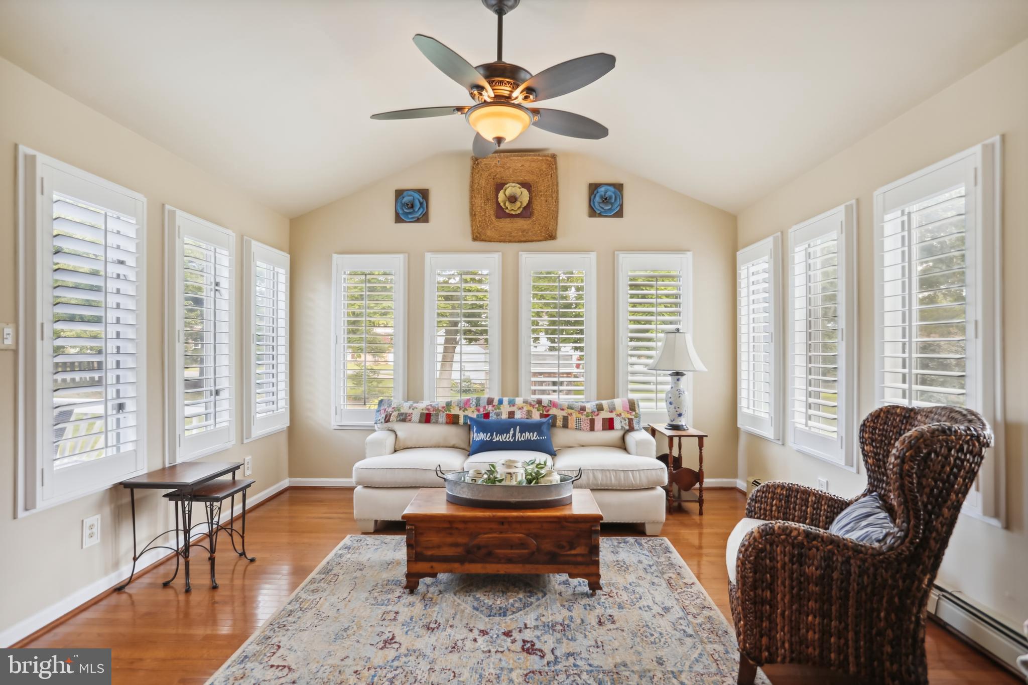 522 Dranesville Road Herndon, VA 20170 - Photo 12 of 47 sunroom