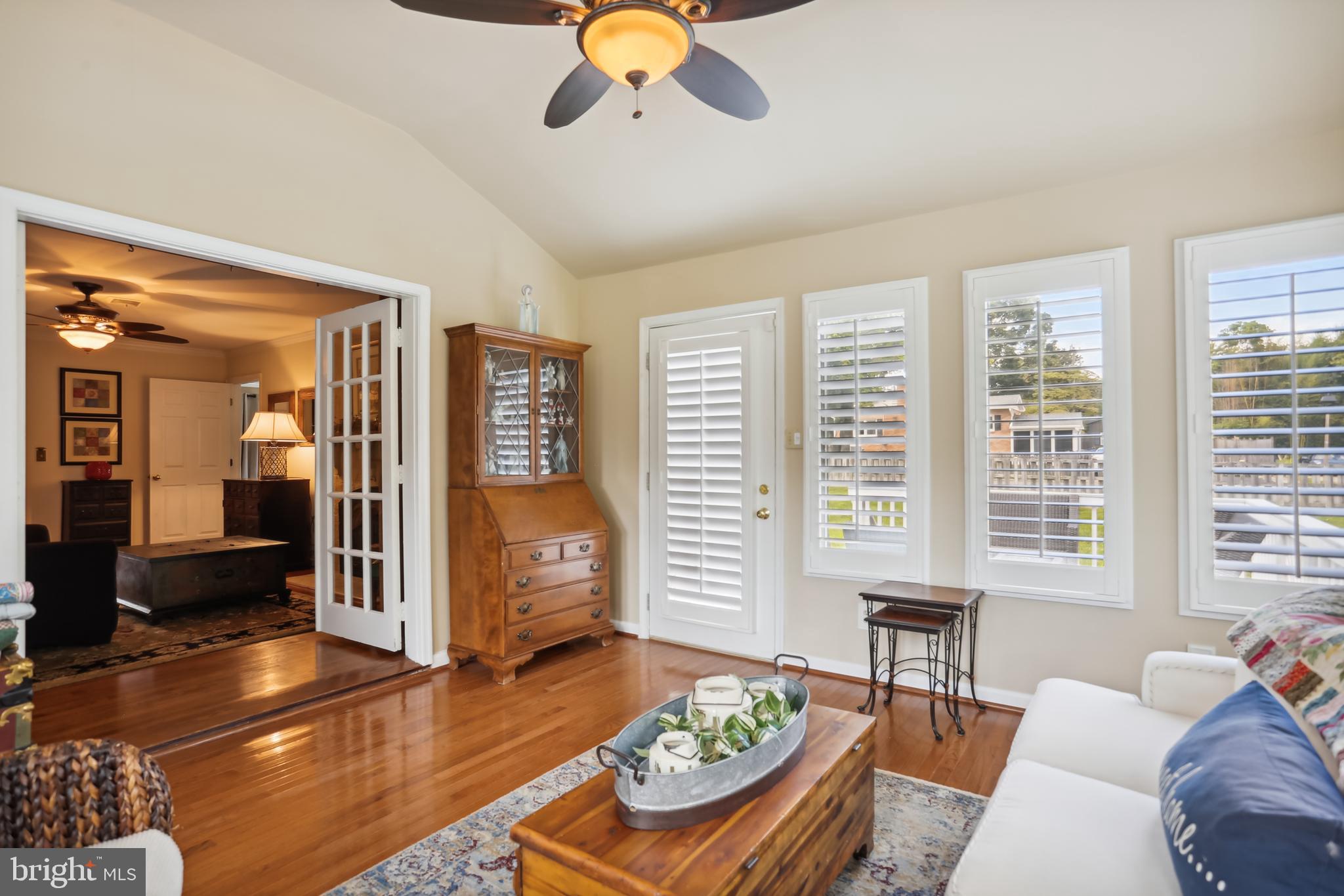 522 Dranesville Road Herndon, VA 20170 - Photo 13 of 47 sunroom pic 2