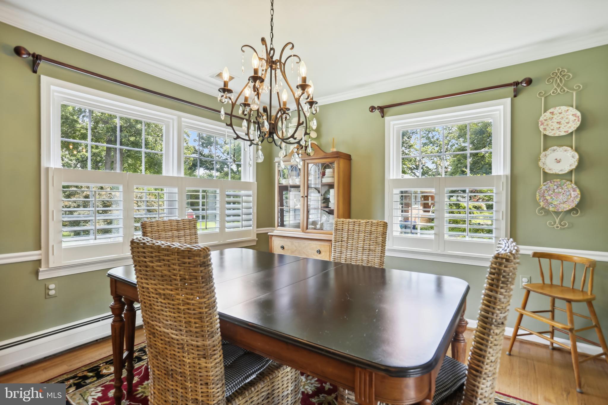522 Dranesville Road Herndon, VA 20170 - Photo 16 of 47 dining room